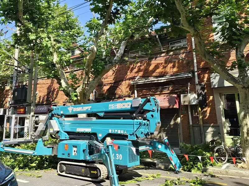 A New Assistant for Tree Trimming Tackles the Tree-Wire Dilemma